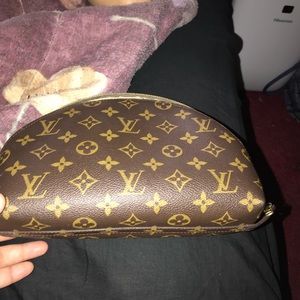 Makeup bag
